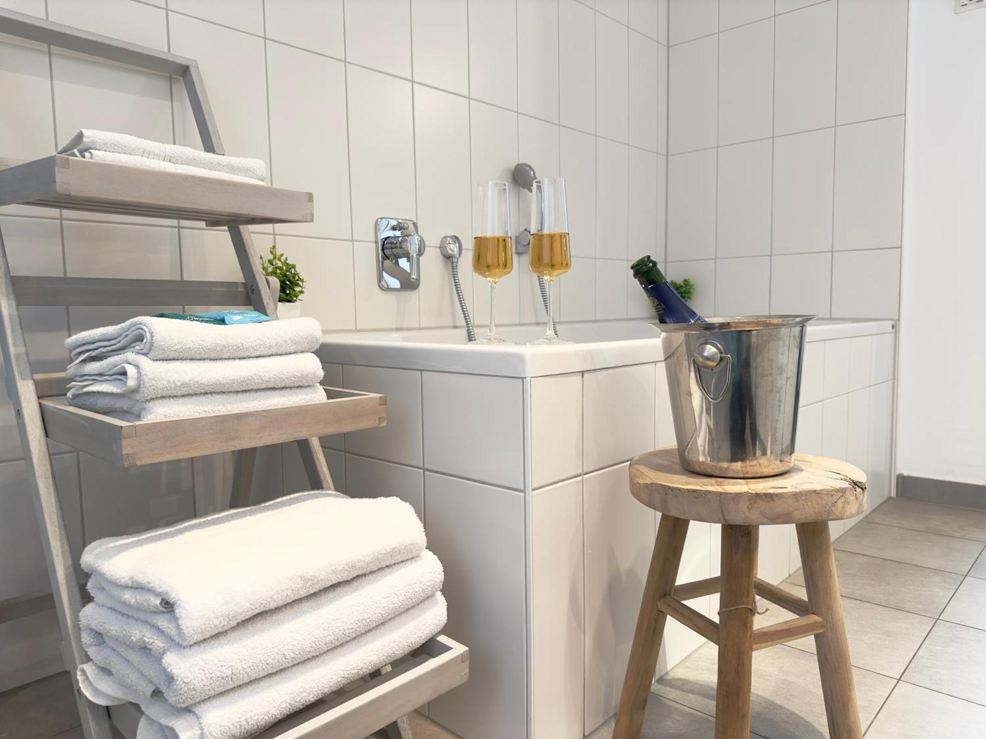 Luxury Old Town Suite - Xxl Terrasse & Xxl Penthouse Heidelberg Esterno foto