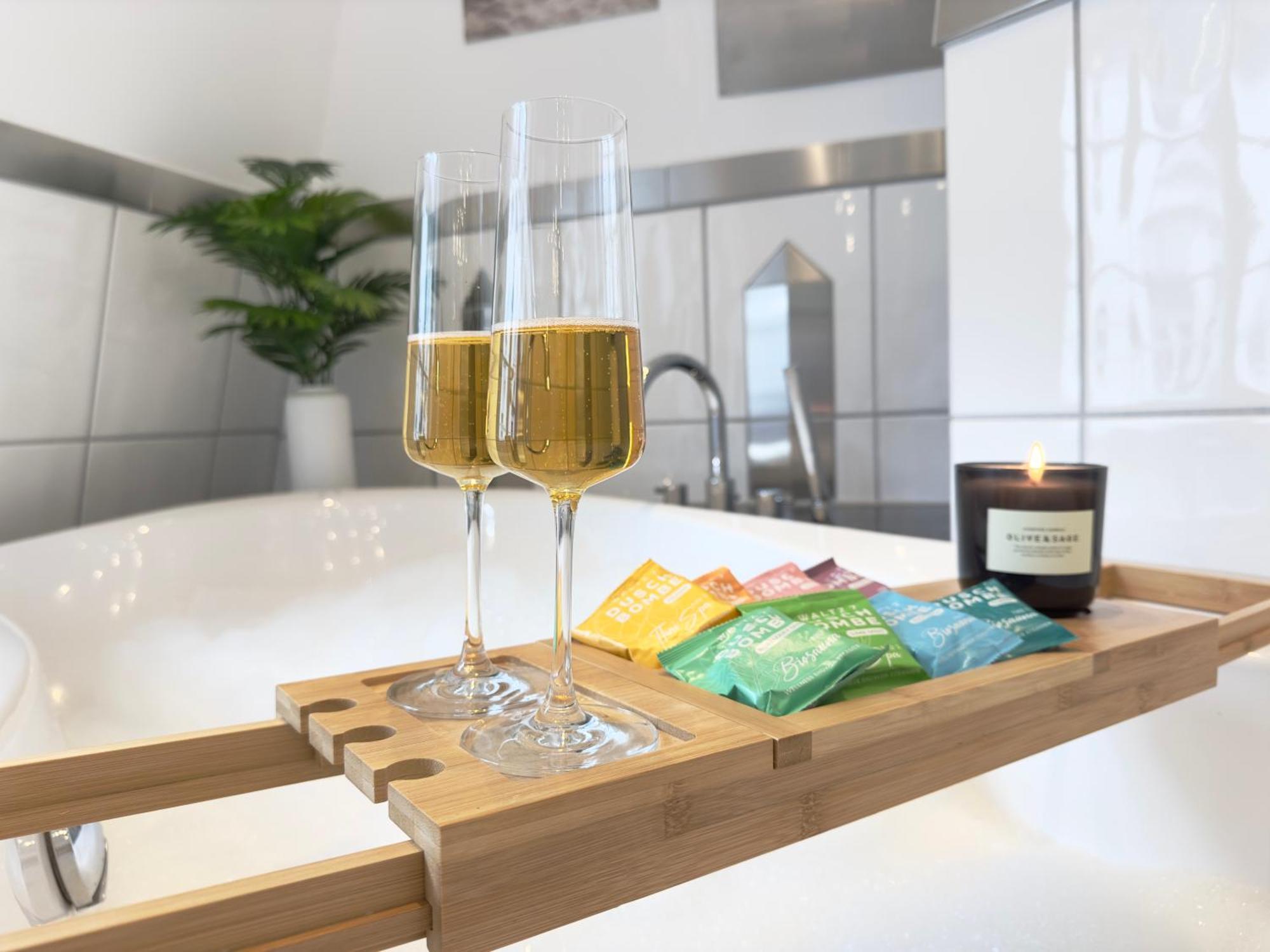 Luxury Old Town Suite - Xxl Terrasse & Xxl Penthouse Heidelberg Esterno foto